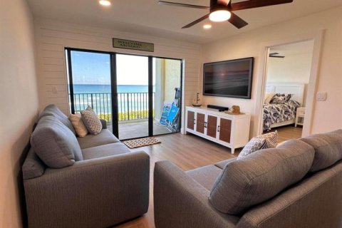 Condo in Jensen Beach, Florida, 2 bedrooms  № 2192739 - photo 6
