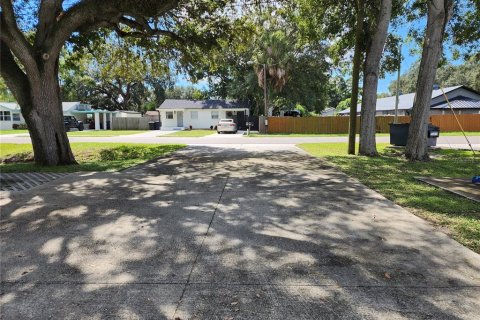 Appartement à louer à Tampa, Floride: 2 chambres, 77.29 m2 № 2419961 - photo 3
