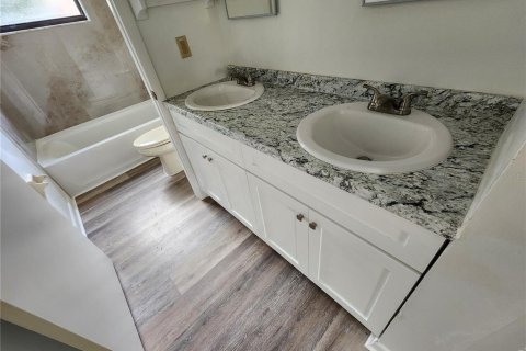 Appartement à louer à Tampa, Floride: 2 chambres, 77.29 m2 № 2419961 - photo 16