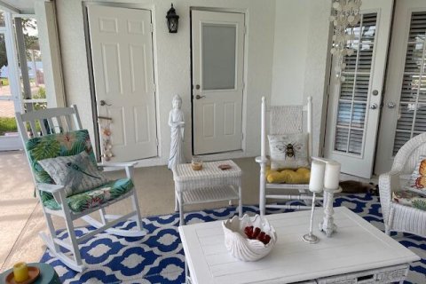 House in Port St. Lucie, Florida 3 bedrooms, 168.25 sq.m. № 2188058 - photo 8