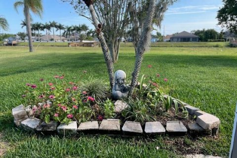 House in Port St. Lucie, Florida 3 bedrooms, 168.25 sq.m. № 2188058 - photo 12