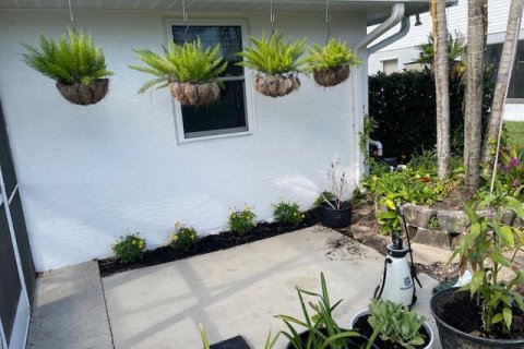 House in Port St. Lucie, Florida 3 bedrooms, 168.25 sq.m. № 2188058 - photo 11