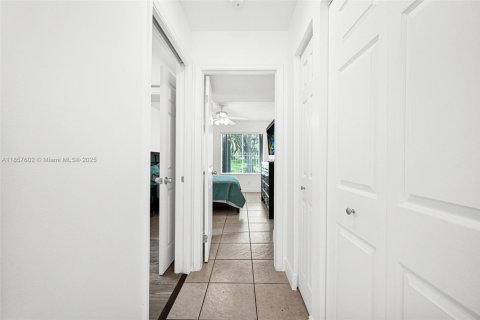 Condominio en venta en Miami, Florida, 2 dormitorios, 99.87 m2 № 1887895 - foto 29