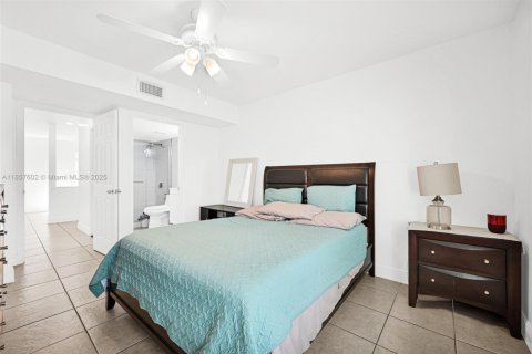 Condominio en venta en Miami, Florida, 2 dormitorios, 99.87 m2 № 1887895 - foto 30