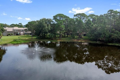 Townhouse in Vero Beach, Florida 2 bedrooms, 131.55 sq.m. № 2402438 - photo 27
