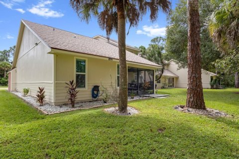 Townhouse in Vero Beach, Florida 2 bedrooms, 131.55 sq.m. № 2402438 - photo 26