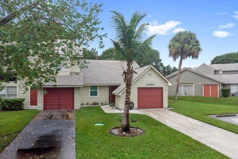 Townhouse in Vero Beach, Florida 2 bedrooms, 131.55 sq.m. № 2402438