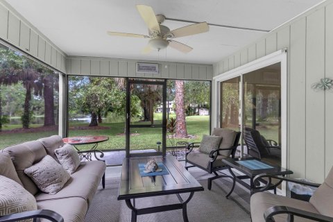 Townhouse in Vero Beach, Florida 2 bedrooms, 131.55 sq.m. № 2402438 - photo 19