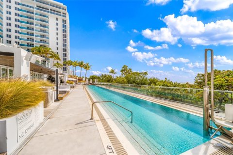 Condominio en venta en Miami Beach, Florida, 55.74 m2 № 2185109 - foto 25