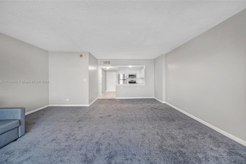 Condominio en venta en Miami Beach, Florida, 55.74 m2 № 2185109 - foto 19