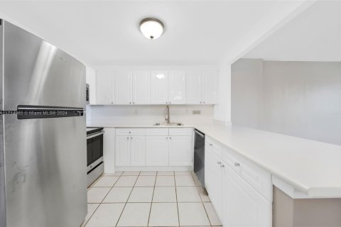 Condominio en venta en Miami Beach, Florida, 55.74 m2 № 2185109 - foto 13