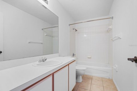 Снять в аренду таунхаус в Брэндон, Флорида 5 комнат, 148.18м2, № 2203988 - фото 12