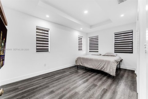 Townhouse in Homestead, Florida 4 bedrooms, 168.62 sq.m. № 2004122 - photo 12