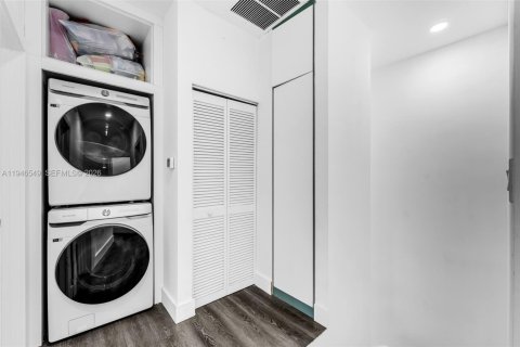 Townhouse in Homestead, Florida 4 bedrooms, 168.62 sq.m. № 2004122 - photo 21