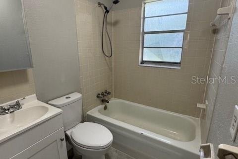 Apartamento en alquiler en Dade City, Florida, 1 dormitorio, 155.33 m2 № 1906100 - foto 12