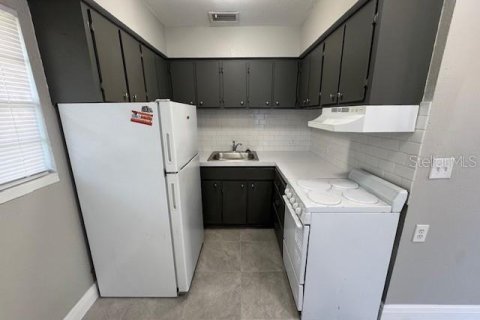 Apartamento en alquiler en Dade City, Florida, 1 dormitorio, 155.33 m2 № 1906100 - foto 7