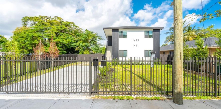 Casa en Miami, Florida 6 dormitorios, 204.38 m2 № 1968387