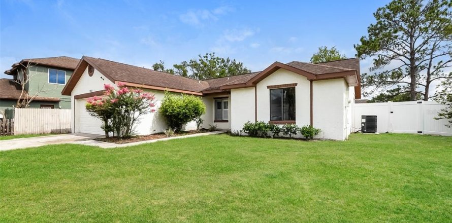 Villa ou maison à Orlando, Floride 3 chambres, 117.89 m2 № 2414897