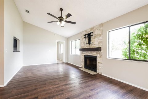 Villa ou maison à vendre à Orlando, Floride: 3 chambres, 117.89 m2 № 2414897 - photo 3