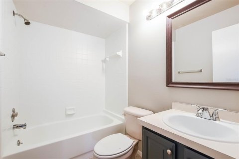 Villa ou maison à vendre à Orlando, Floride: 3 chambres, 117.89 m2 № 2414897 - photo 18