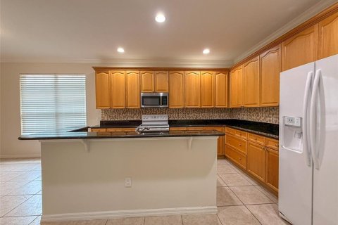 House in Windermere, Florida 4 bedrooms, 213.68 sq.m. № 2239201 - photo 11