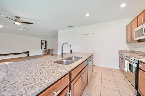 Casa en alquiler en Punta Gorda, Florida, 4 dormitorios, 170.38 m2 № 1916532 - foto 3
