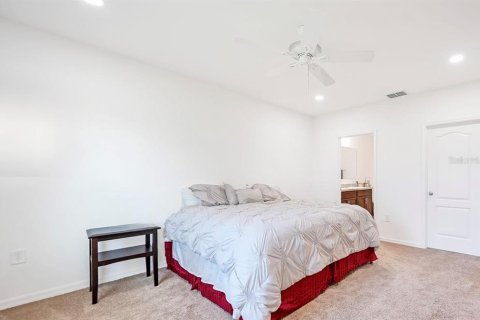 Casa en alquiler en Punta Gorda, Florida, 4 dormitorios, 170.38 m2 № 1916532 - foto 6