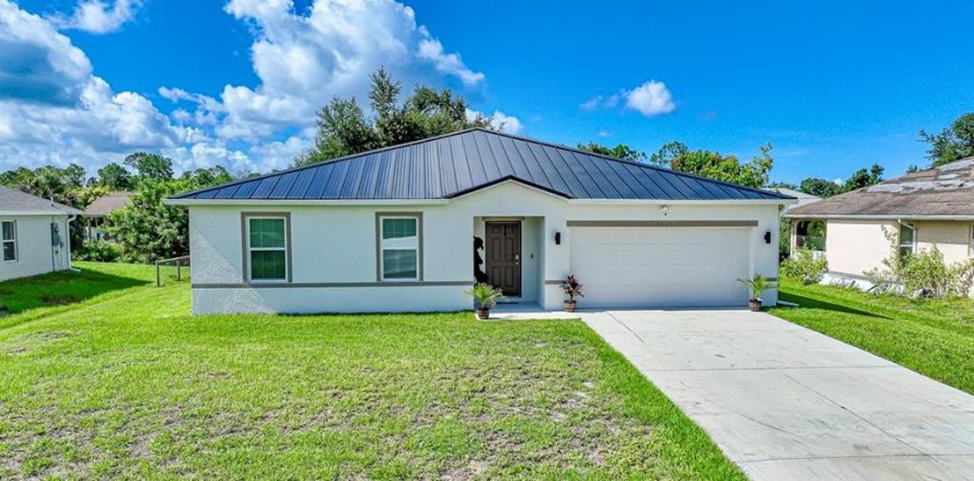 House in Punta Gorda, Florida 4 bedrooms, 170.38 sq.m. № 1916532