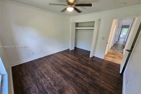 Villa ou maison à vendre à Lehigh Acres, Floride: 4 chambres № 2005077 - photo 14