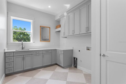 Casa en venta en Tampa, Florida, 5 dormitorios, 515.98 m2 № 2157637 - foto 28