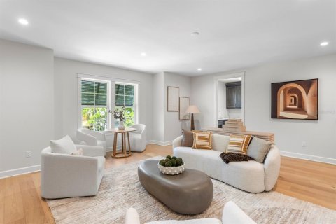 Casa en venta en Tampa, Florida, 5 dormitorios, 515.98 m2 № 2157637 - foto 20