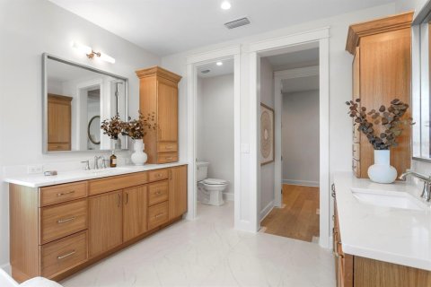 Casa en venta en Tampa, Florida, 5 dormitorios, 515.98 m2 № 2157637 - foto 12