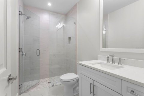 Casa en venta en Tampa, Florida, 5 dormitorios, 515.98 m2 № 2157637 - foto 23