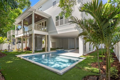 Casa en venta en Tampa, Florida, 5 dormitorios, 515.98 m2 № 2157637 - foto 2