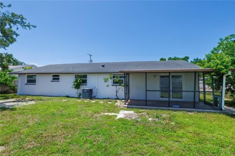 House in Apollo Beach, Florida 3 bedrooms, 134.89 sq.m. № 1781265 - photo 20