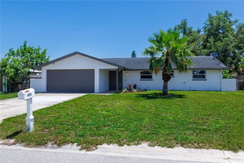 House in Apollo Beach, Florida 3 bedrooms, 134.89 sq.m. № 1781265 - photo 1
