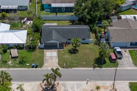 House in Apollo Beach, Florida 3 bedrooms, 134.89 sq.m. № 1781265 - photo 21
