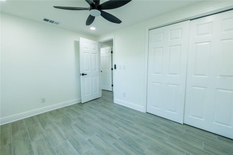 House in Apollo Beach, Florida 3 bedrooms, 134.89 sq.m. № 1781265 - photo 12