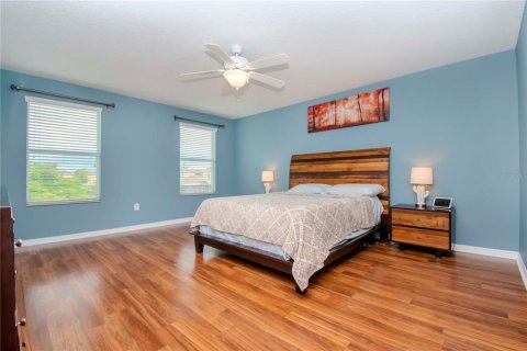 House in Ruskin, Florida 4 bedrooms, 196.67 sq.m. № 1363447 - photo 27