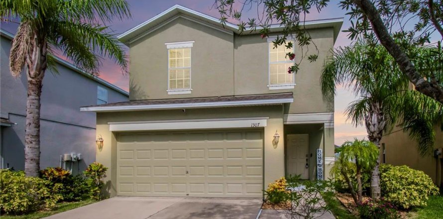 House in Ruskin, Florida 4 bedrooms, 196.67 sq.m. № 1363447