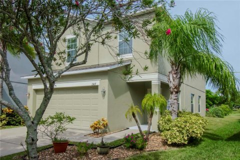 House in Ruskin, Florida 4 bedrooms, 196.67 sq.m. № 1363447 - photo 3