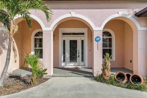 Casa en venta en Kenneth City, Florida, 3 dormitorios, 236.9 m2 № 1528384 - foto 4