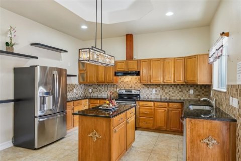 Casa en venta en Kenneth City, Florida, 3 dormitorios, 236.9 m2 № 1528384 - foto 27