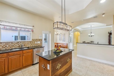 Casa en venta en Kenneth City, Florida, 3 dormitorios, 236.9 m2 № 1528384 - foto 22