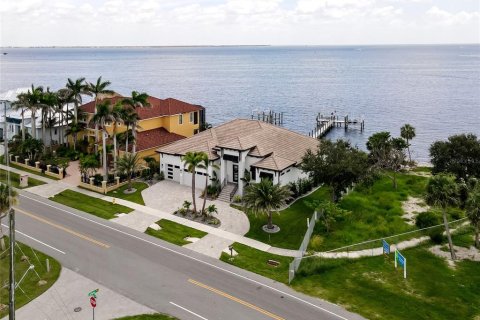 Casa en venta en Port Charlotte, Florida, 4 dormitorios, 269.23 m2 № 1855464 - foto 3