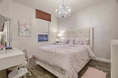 Купить виллу или дом в Дорал, Флорида 4 спальни, 246.19м2, № 2088622 - фото 19