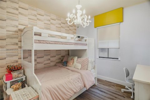 Купить виллу или дом в Дорал, Флорида 4 спальни, 246.19м2, № 2088622 - фото 21