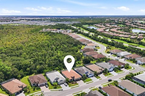 Casa en venta en Bradenton, Florida, 4 dormitorios, 267.09 m2 № 2353458 - foto 4