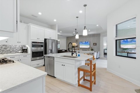 Casa en venta en Bradenton, Florida, 4 dormitorios, 267.09 m2 № 2353458 - foto 21