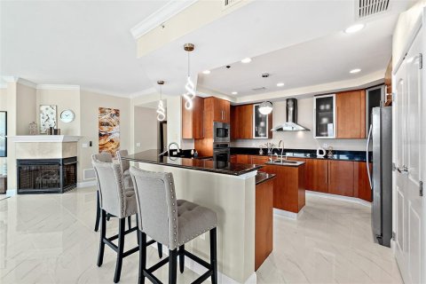Condo in Daytona Beach, Florida, 3 bedrooms  № 1914940 - photo 27